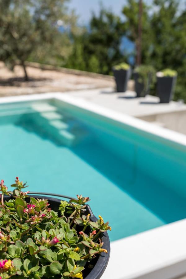 Waterview Apartments W Pool ميميتسا المظهر الخارجي الصورة